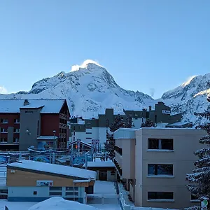 Pied Des Pistes Les Deux Alpes